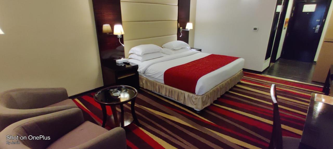 Nehal Hotel Abu Dabi Exterior foto