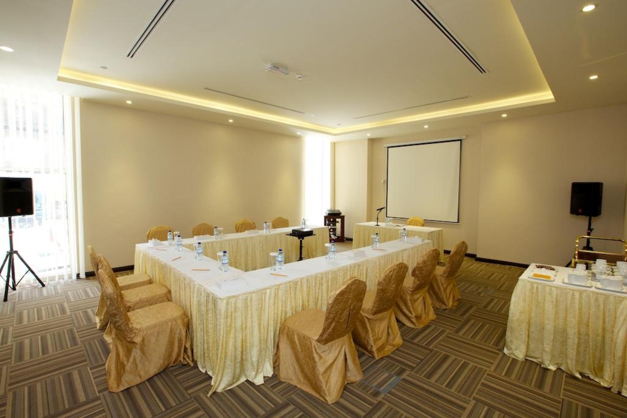 Nehal Hotel Abu Dabi Exterior foto