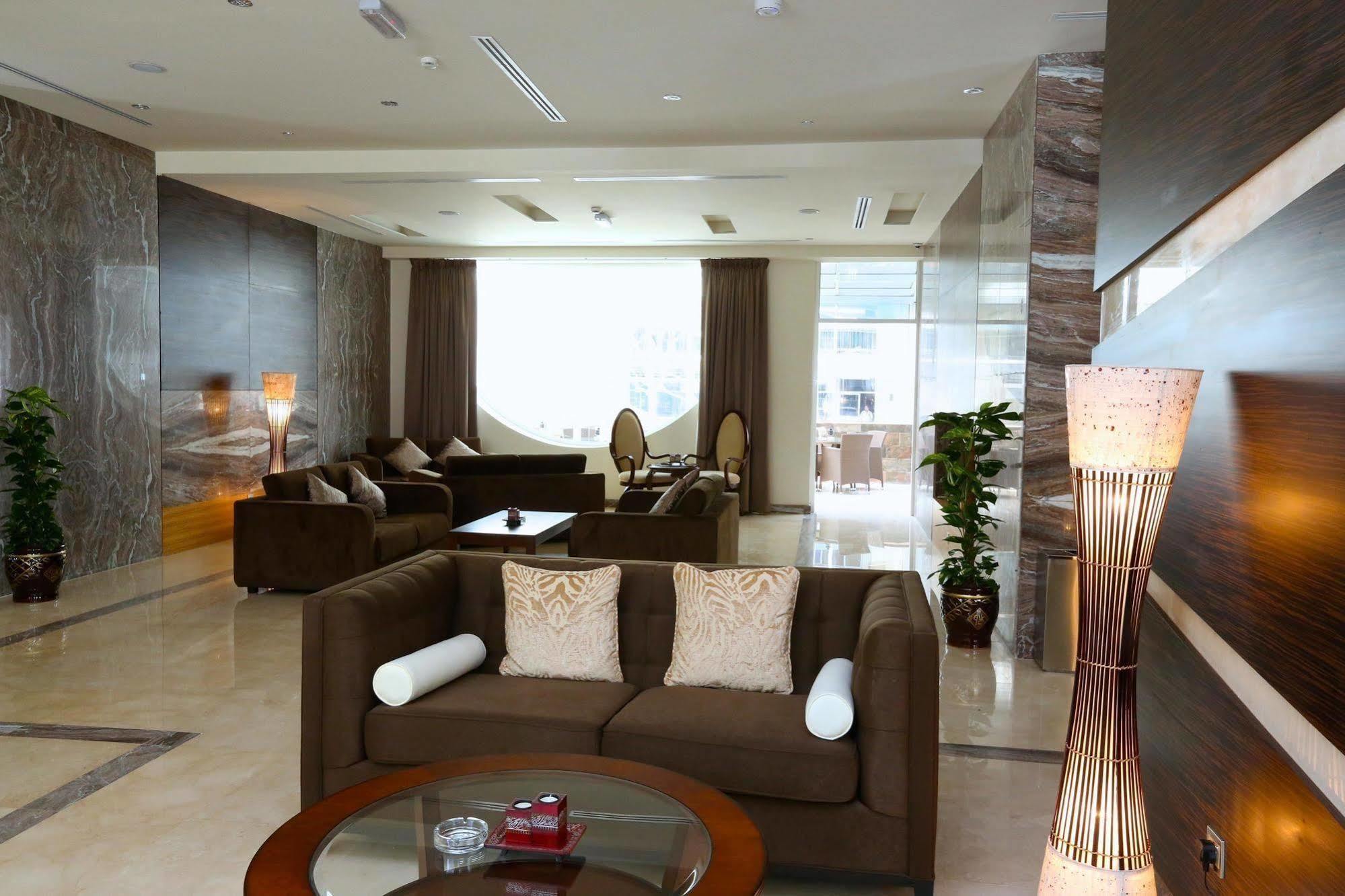 Nehal Hotel Abu Dabi Exterior foto
