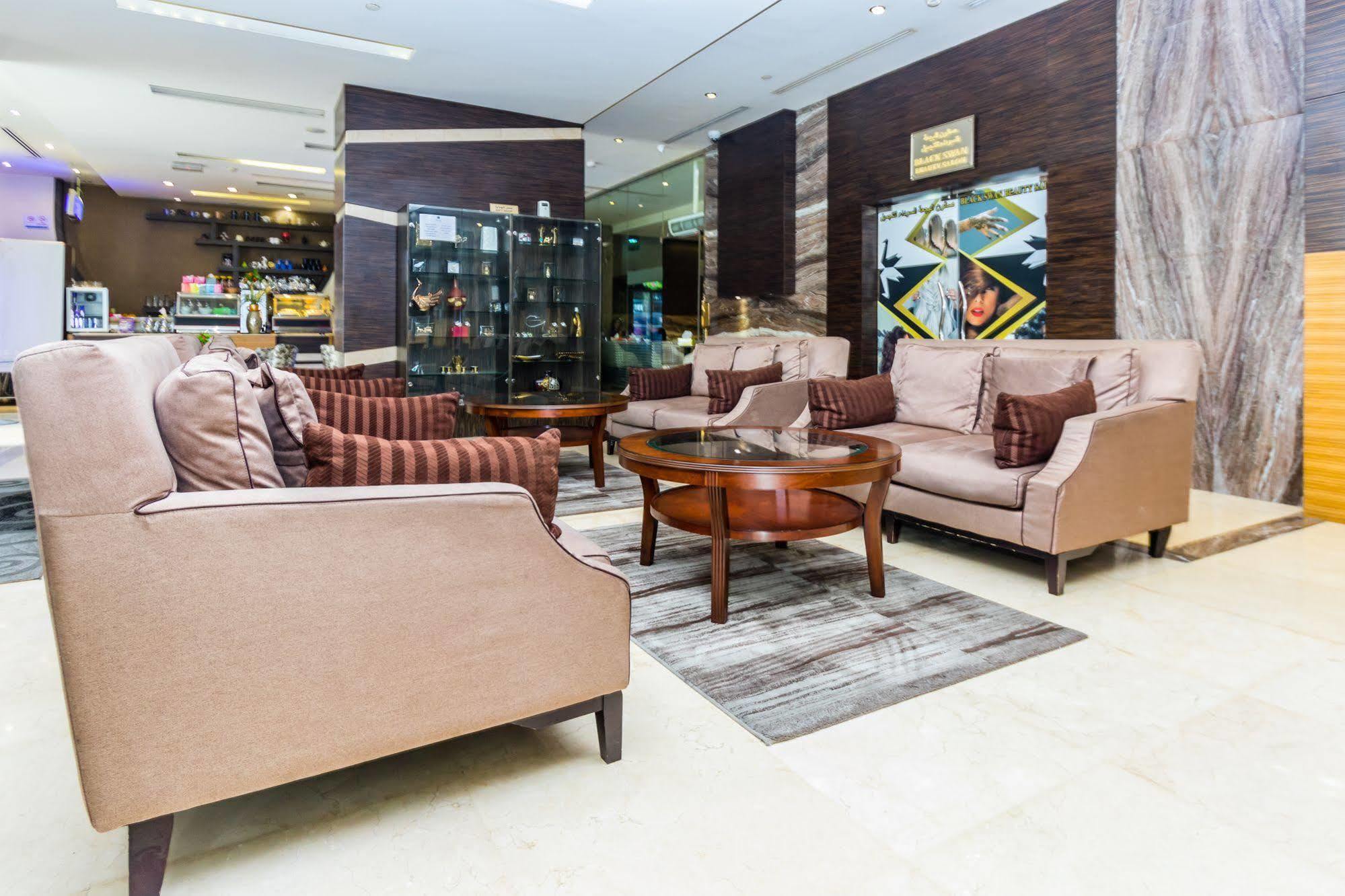 Nehal Hotel Abu Dabi Exterior foto