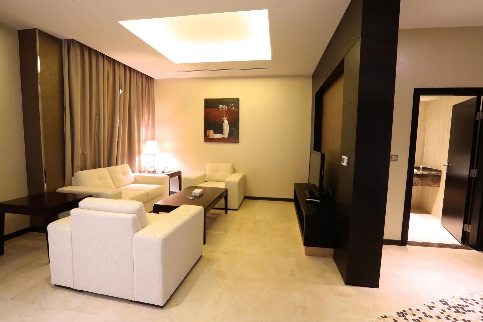 Nehal Hotel Abu Dabi Exterior foto